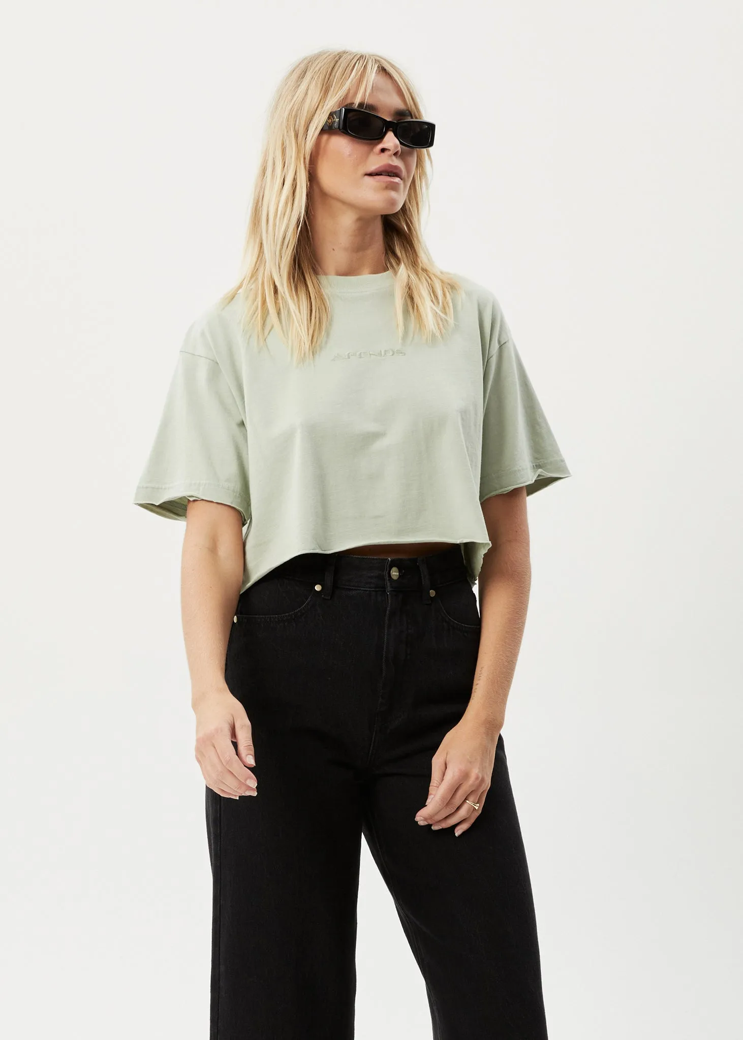 AFENDS Womens Restless Slay Cropped - T-Shirt - Eucalyptus