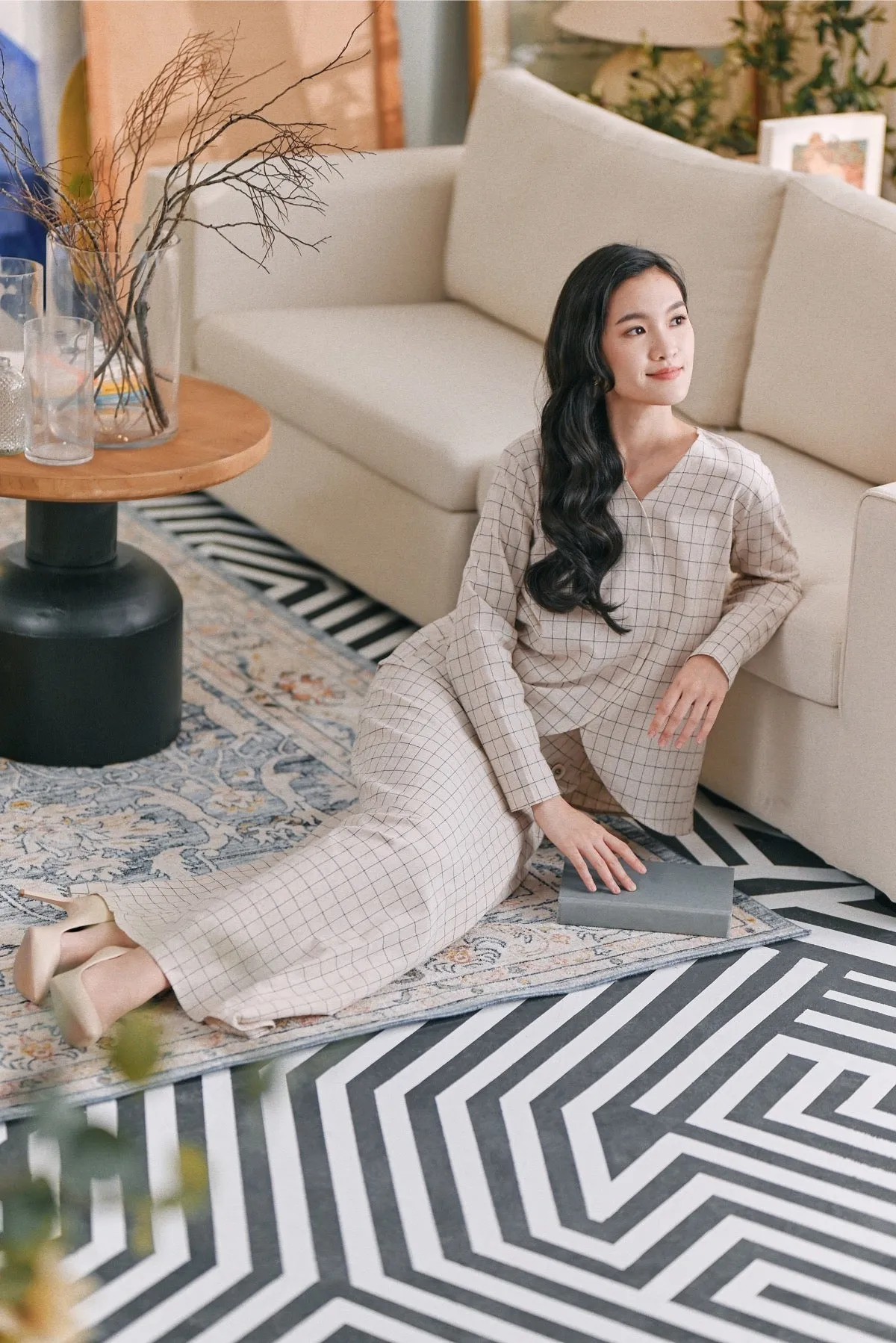 The Caya Women Bulan Blouse - Good Champagne Checked