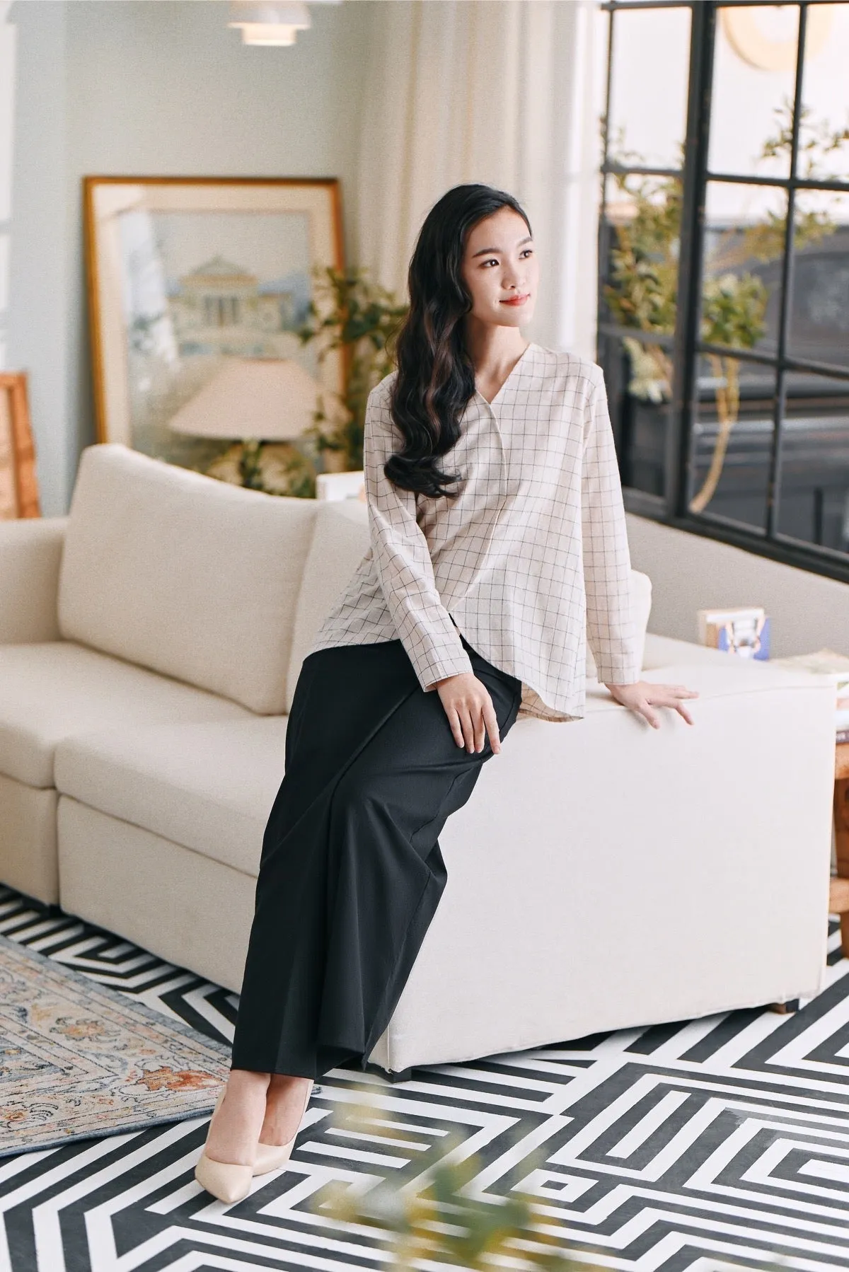 The Caya Women Bulan Blouse - Good Champagne Checked